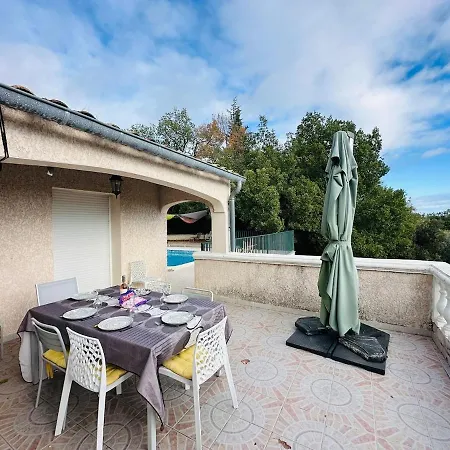 度假居 La Prairie 15p, Piscine, Ping-pong, Vue Et Jardin Saint-Christol-lès-Alès